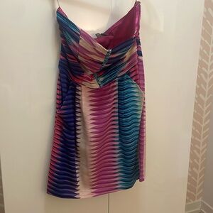 Colorful short dress with pockets. Size M.